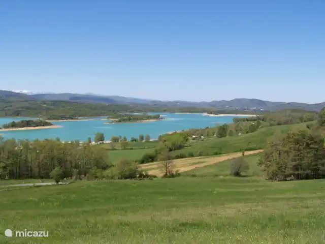 Het uitgestrekte meer van Montbel